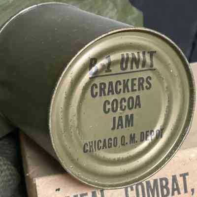 Crackers, Cocoa, Jam MRE