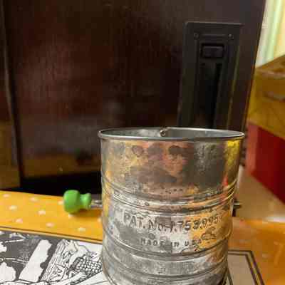 Flour Sifter