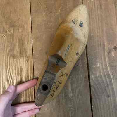 Small right shoe mold