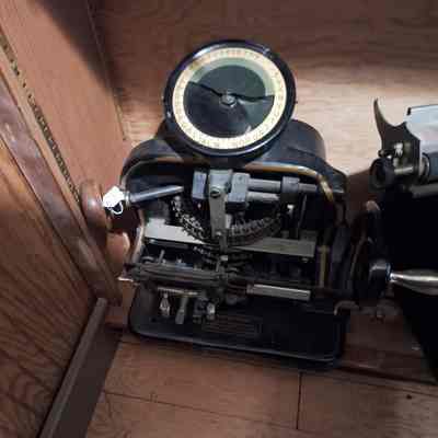 Graphotype and Dog tag machines