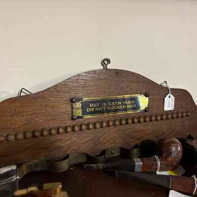 Dutch Plaque Pipe Holder