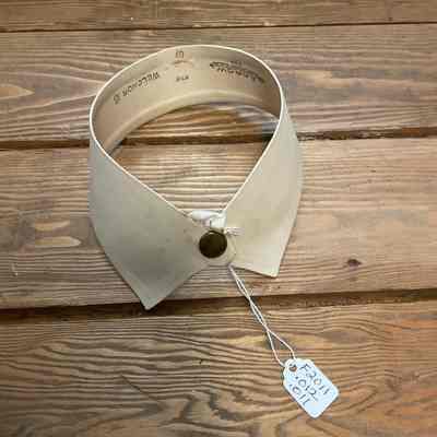 White dress collar