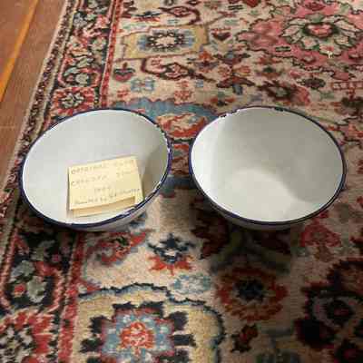 2 clam chowder bowls