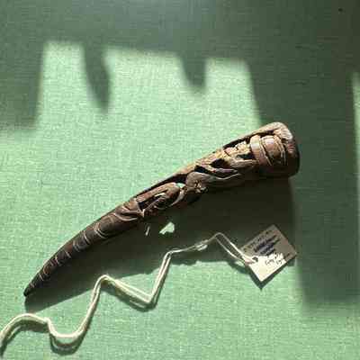 Carved horn ladle handle