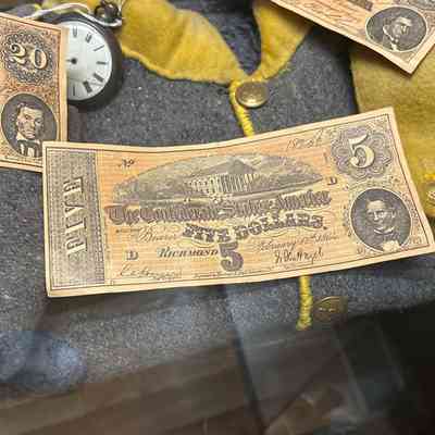 Confederate $5 Bill