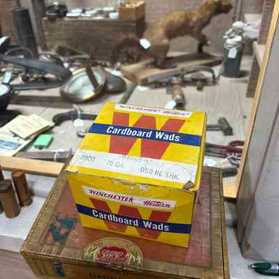 Winchester Cardboard Wads Box