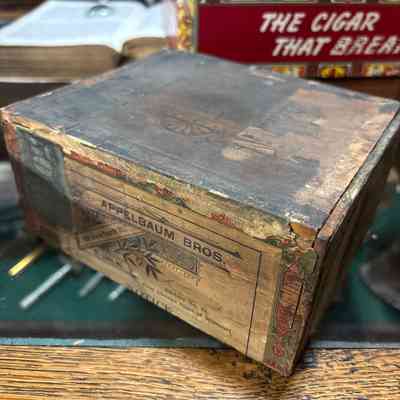 Appelbaum Bros. Wood Box