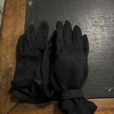 Black Gloves