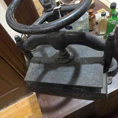 Cast Iron Book Press