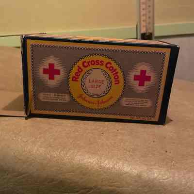 Red Cross Large Bandage Box