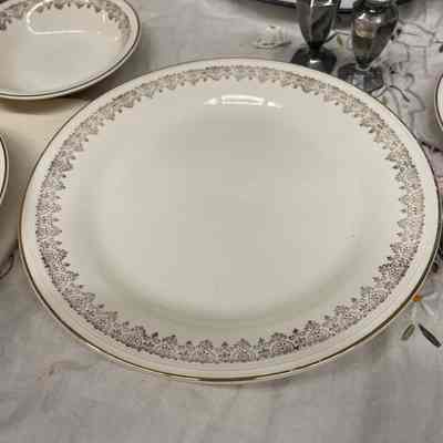Gold & white flat plate