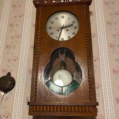 Wood clock w/ stained glass