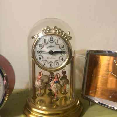 Dancer Clock