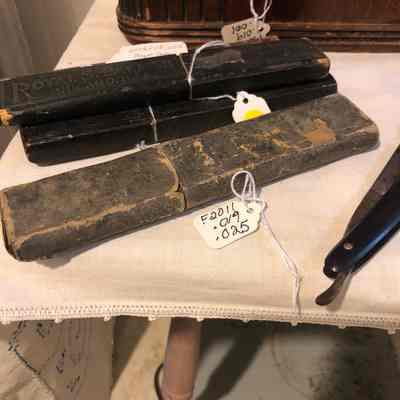 Black Razor Case