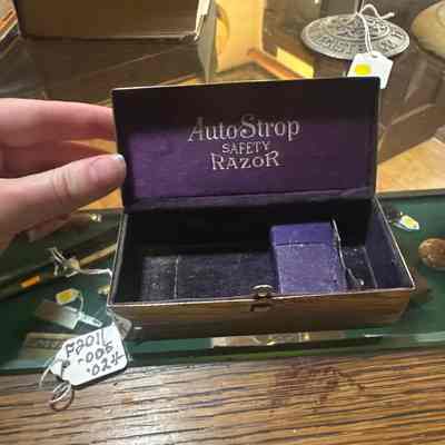 AutoStrop Safty razor