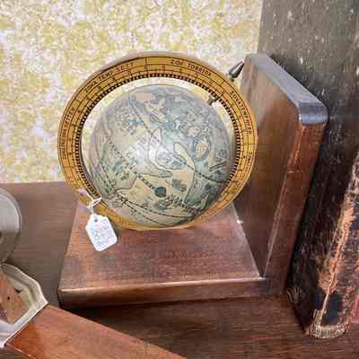 Globe