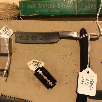 Rown Razor Co. Razor