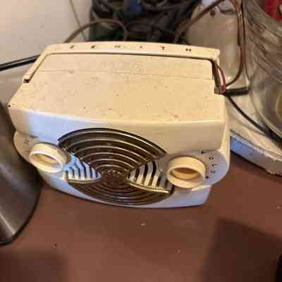Zenith Radio