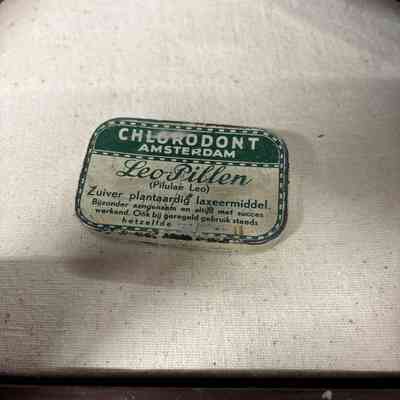 Chlorodont Container