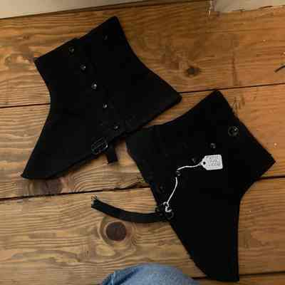 2 men’s wool spats