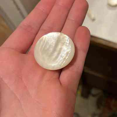 Small round vanity box