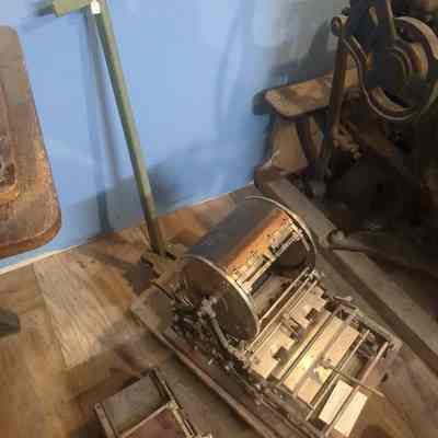 Green Wooden Hand Cart (Carrying Mimeograph)