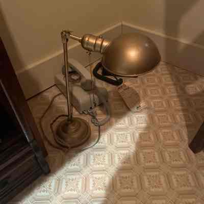 Desk lamp
