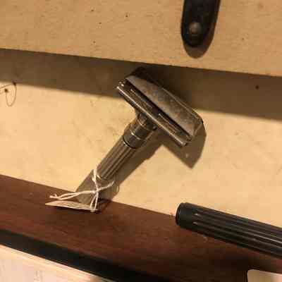 Chrome Razor