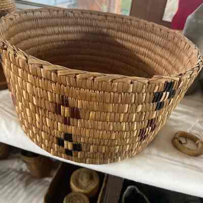 Thompson Basket