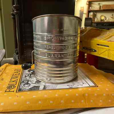 Measuring-Sifter