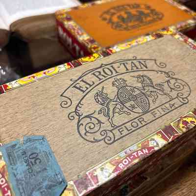 El Roi-tan Cigar Box