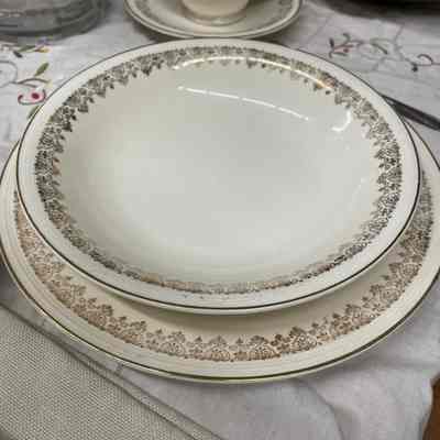 Gold & white deep plate