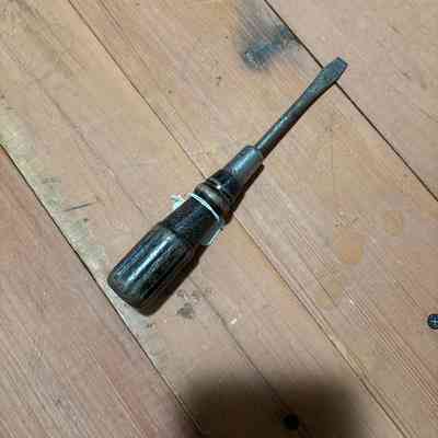 Round Handle Screwdriver