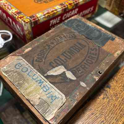 Columbia Wood Box