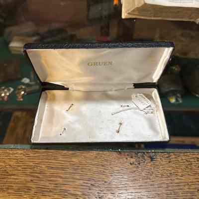 Gruen glasses case