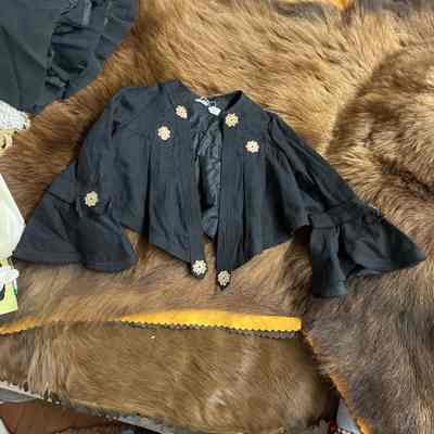 Black cropped jacket
