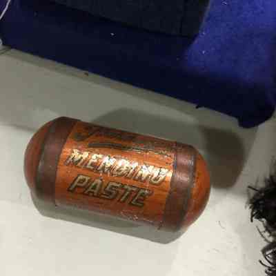 Darner Mending Paste