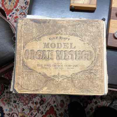 Organ method book