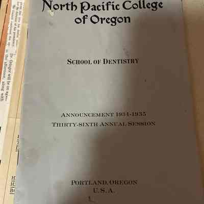 North Pacific of Oregon School of Dentistry Booklet