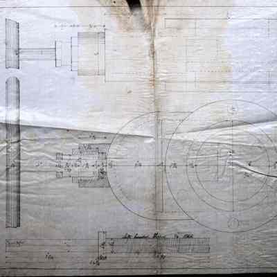 Valve with Left hand stem