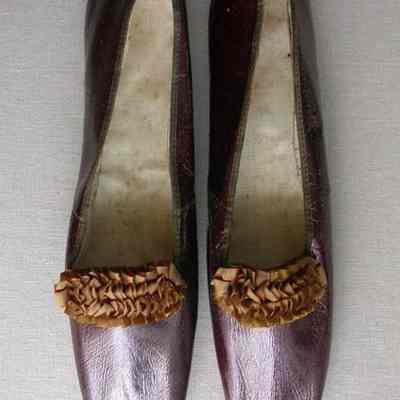 Shoe