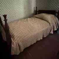 Bed - Image 2