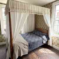 Bed - Image 2