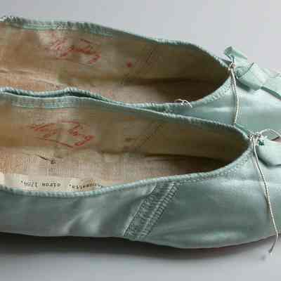 Shoe
