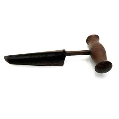 Corer