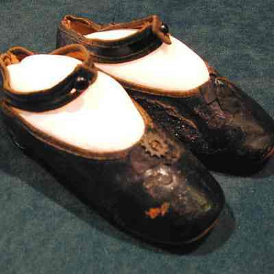 Shoe