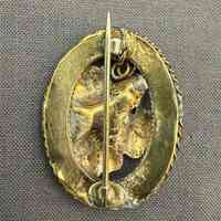 Brooch - Image 2
