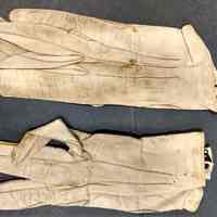 Glove - Image 2