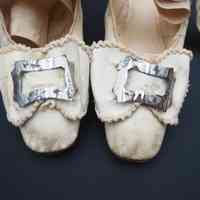 Slippers - Image 3