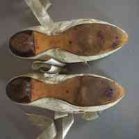Slippers - Image 13